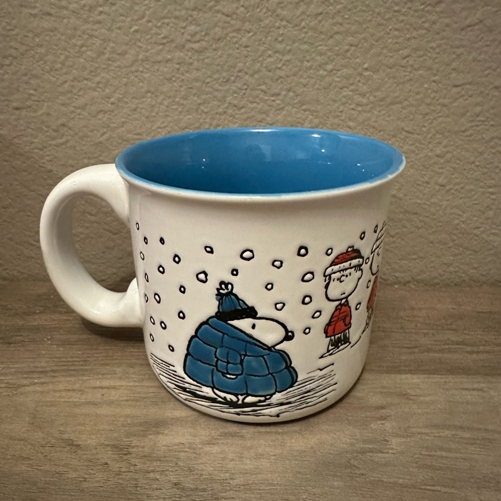 Peanuts Snoopy Puffer Jacket Mug